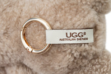 Load image into Gallery viewer, Huggla Keyring